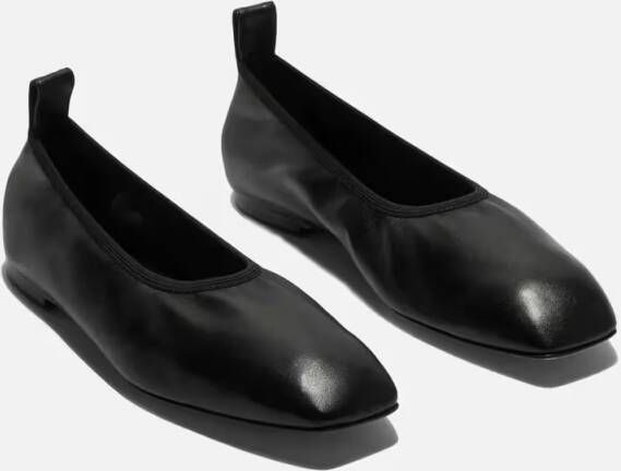 Aeydē Nomi Nappa Leather Black Ballerina in zwart