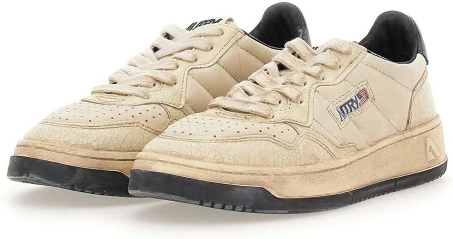 Autry Low-Top Sneakers Sup Vint Low Leat Padded Sneakers in beige