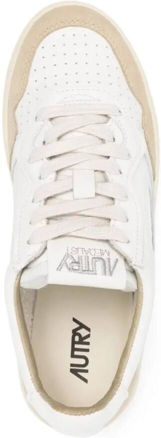 Autry Low-Top Sneakers Medalist Low Sneakers in beige