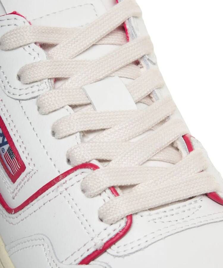 Autry Low-Top Sneakers Clc' White Sneakers in poeder roze