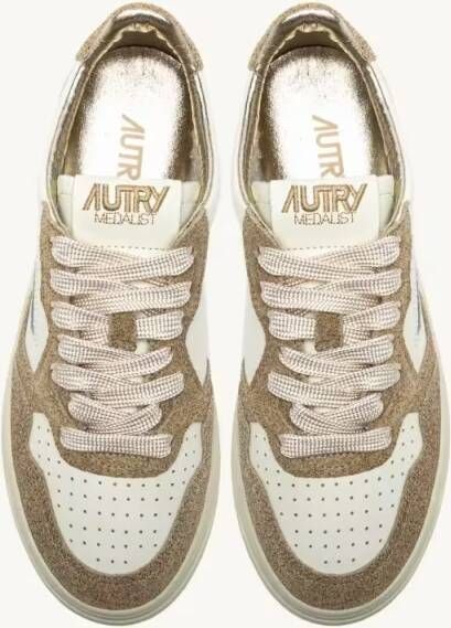 Autry Low-Top Sneakers Medalist Low Lea Stars Marsh Sand Sneakers in beige