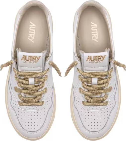 Autry Low-Top Sneakers Medalist Low Leat Swoll Wht Sneakers in wit
