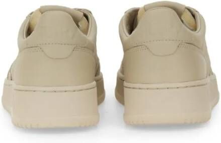 Autry Low-Top Sneakers "Medalist Low" Sneaker in beige