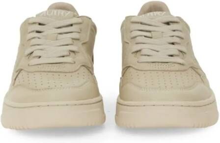 Autry Low-Top Sneakers "Medalist Low" Sneaker in beige