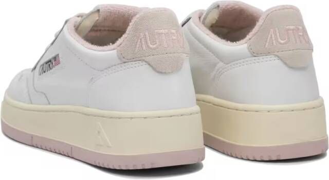 Autry Low-Top Sneakers "Medalist Low" Sneakers in wit