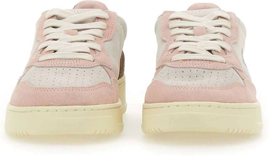 Autry Low-Top Sneakers Medalist Low-Top Sneakers With Perforated Detailin in bruin