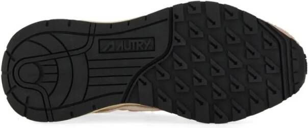 Autry Low-Top Sneakers "Whirlwind" Sneakers in roze