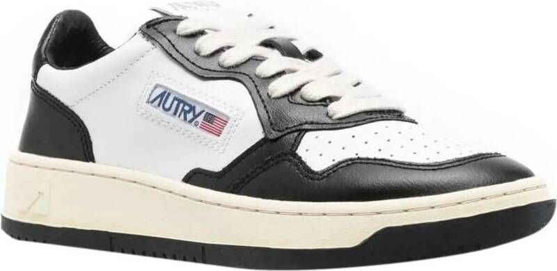 Autry Low-Top Sneakers Classic White Sneakers With Leather Detailing in wit