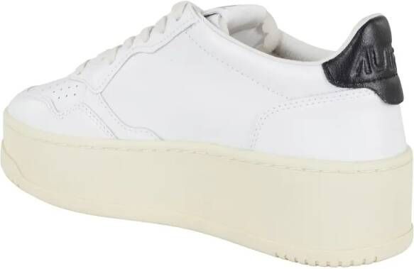 Autry Low-Top Sneakers White Leather Platform Low Sneakers in wit