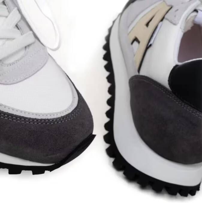 Axel Arigato Low-Top Sneakers Aeon Runner Sneakers in wit