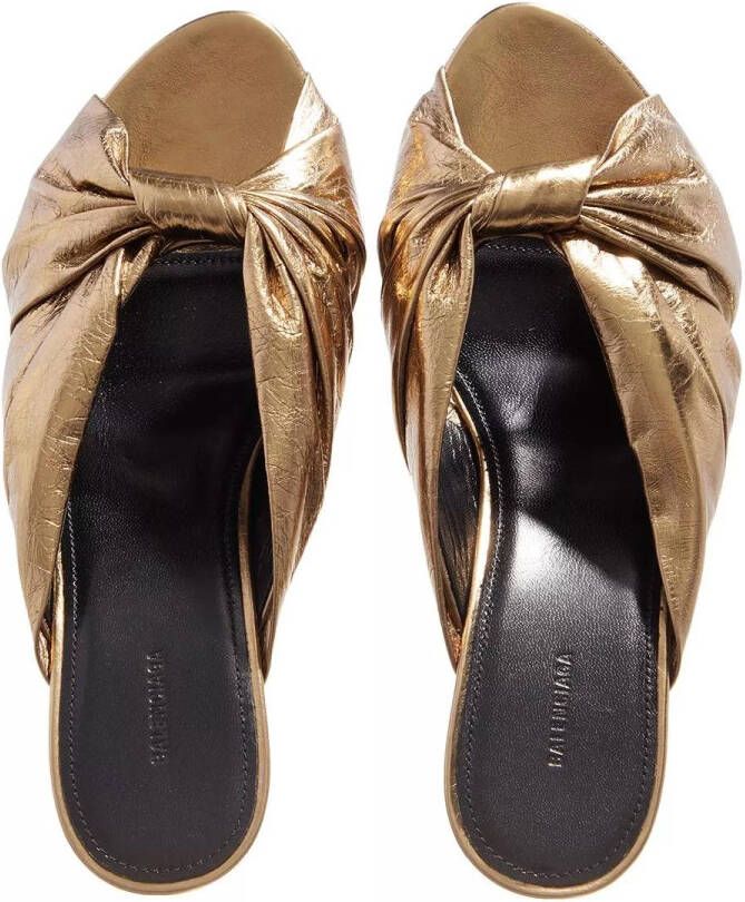 Balenciaga Sandalen Drapey High Heels Sandals in goud