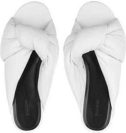 Balenciaga Slippers Drapy Sandal in wit