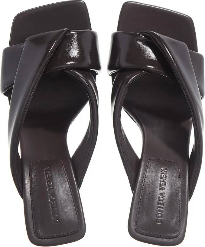 Bottega Veneta Sandalen Sandal Cushion Lux in bruin
