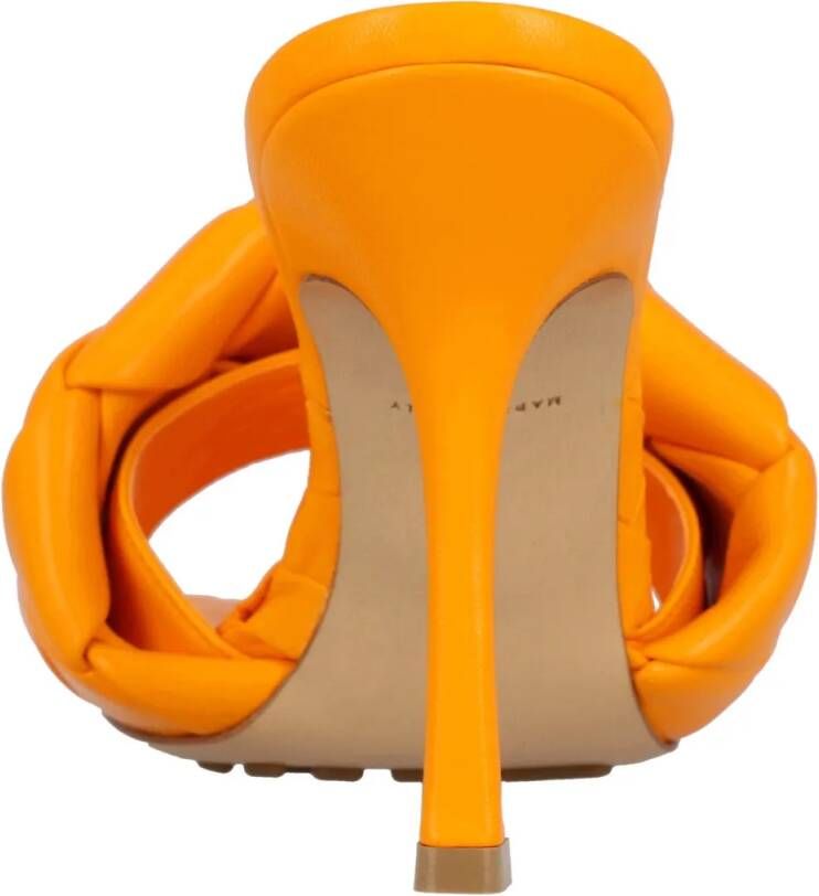 Bottega Veneta Slippers & Mules Lido Mule Orange in oranje