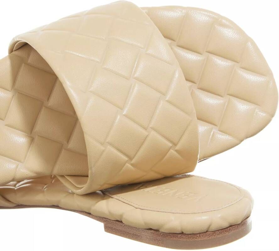 Bottega Veneta Slippers Flat Sandal Leather in beige