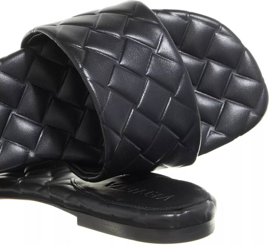 Bottega Veneta Slippers & Mules Flat Sandal Leather in zwart