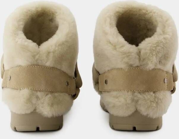 Burberry Boots Snug Boots Leather Beige in beige