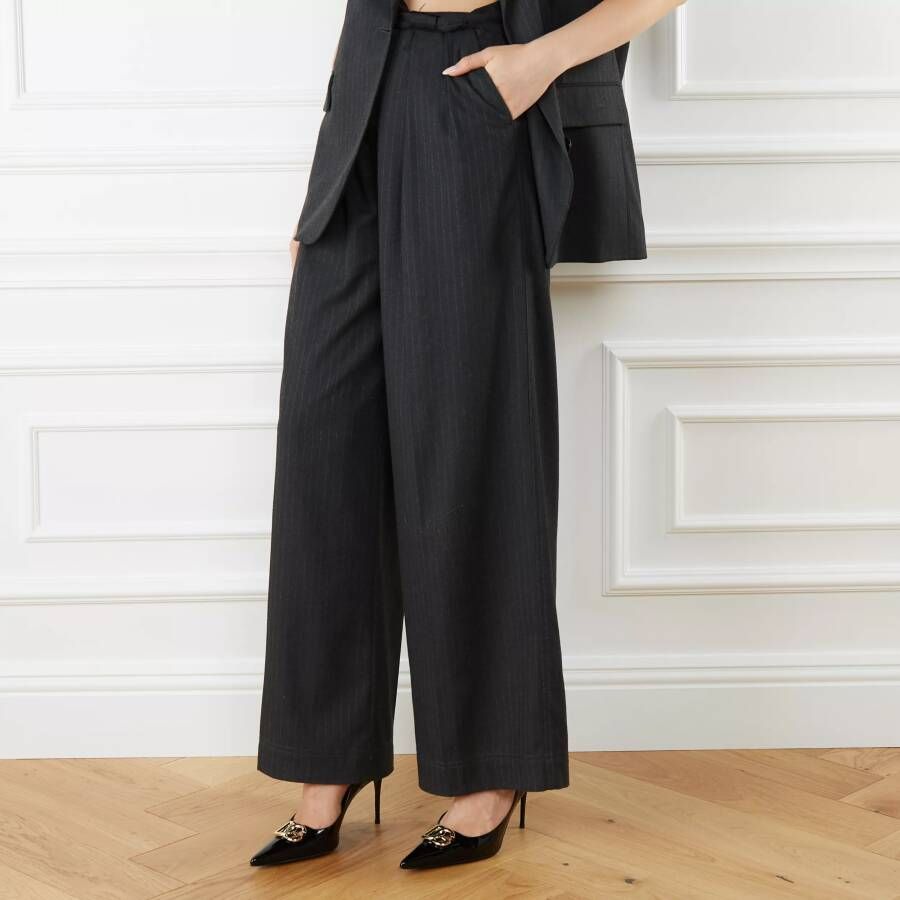 Dolce&Gabbana Pumps & high heels Logo Detailed Pumps in zwart