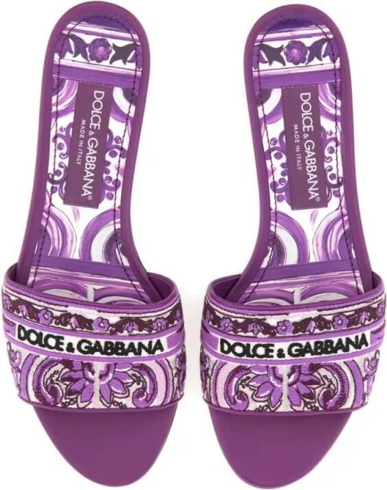 Dolce&Gabbana Sandalen Purple Slide Sandal With Intricate Embroidery in paars