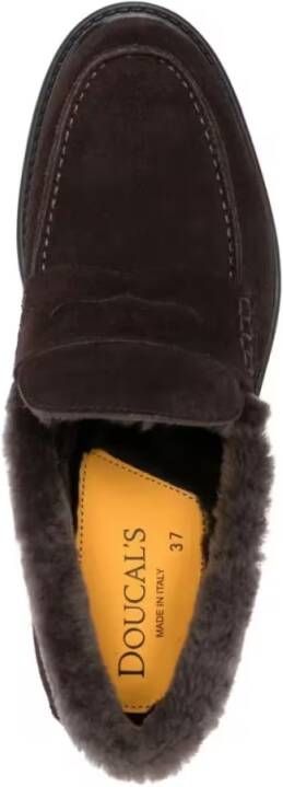 Doucal's Classic Slip-On Loafers in bruin