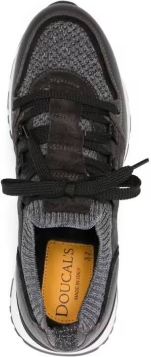 Doucal's Low-Top Sneakers Textured Black Trainers in zwart