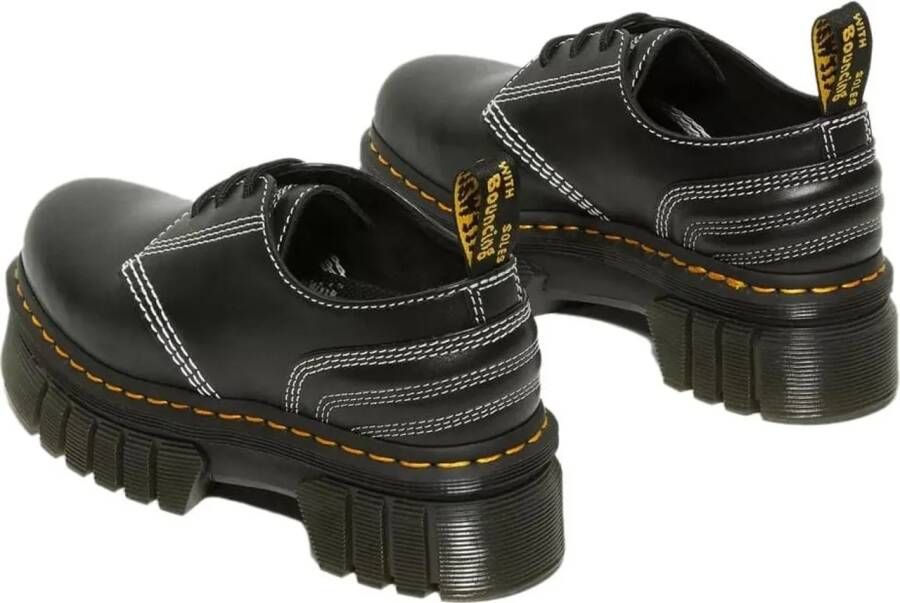 Dr. Martens Low-Top Sneakers Audrick 3i Quilted Platform Shoes in zwart
