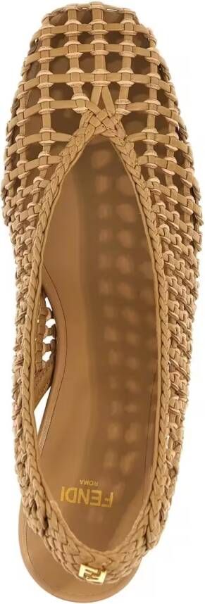 Fendi Hoge hakken Hand-Woven Leather Slingback With Metal Logo in bruin