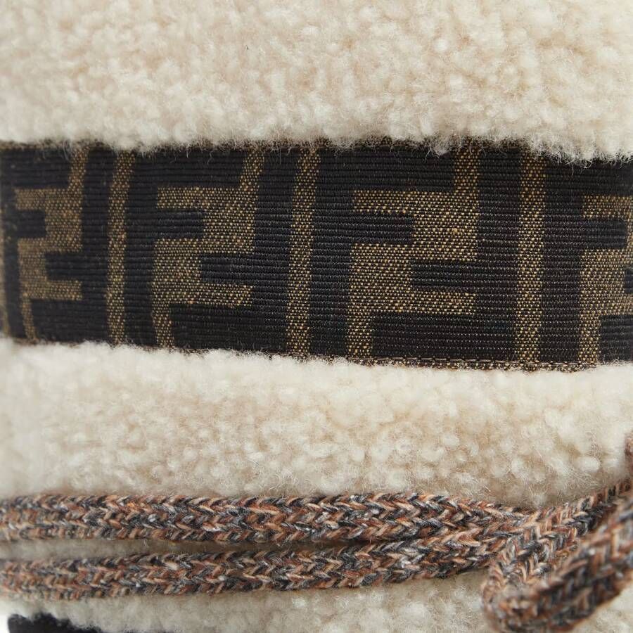 Fendi Low-Top Sneakers Ski Boot in beige