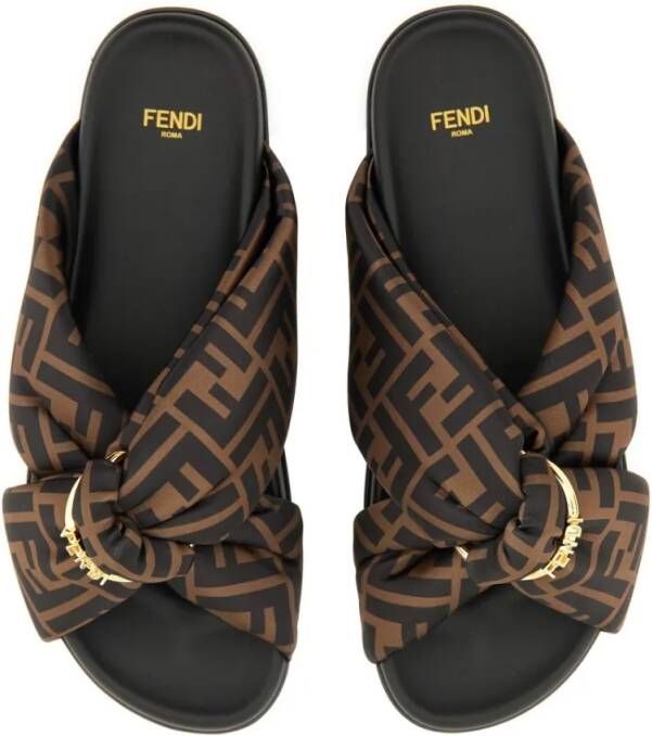 Fendi Sandalen "Feel" Slide Sandal in bruin