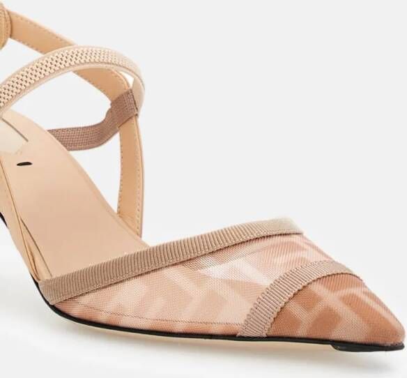 Fendi Sandalen Heeled Shoes With Mesh Toe Cap And Ff Logo in beige