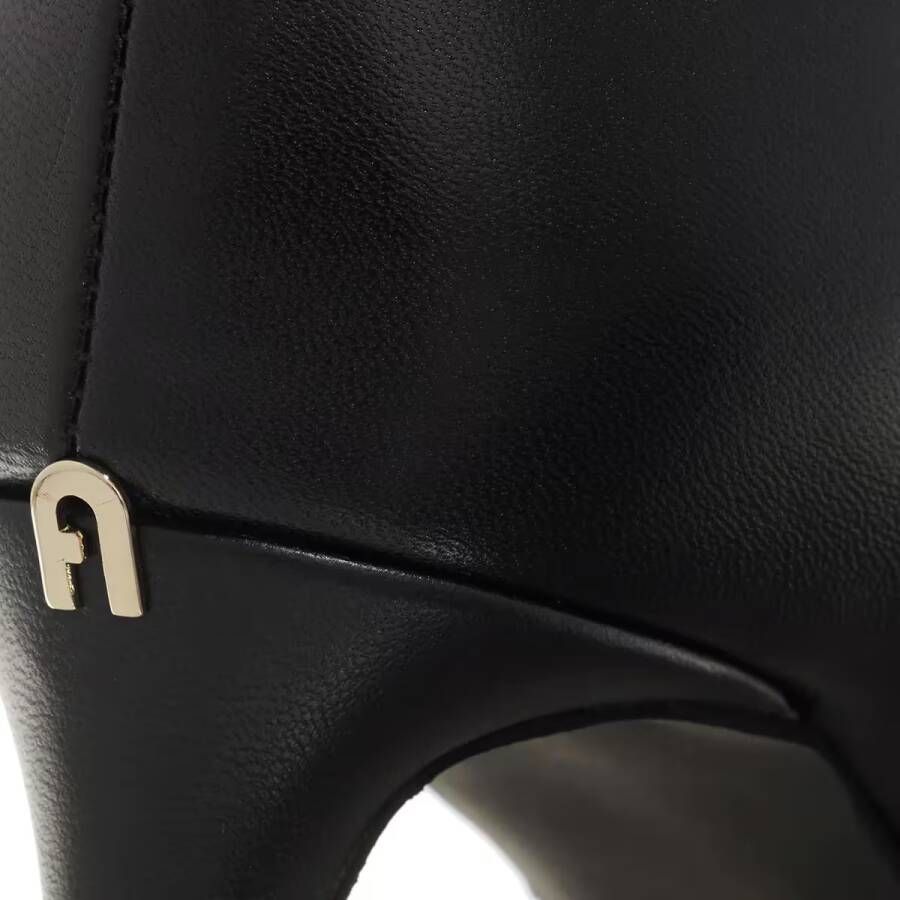 Furla Enkellaarzen Essential Ankle Boot T.60 in zwart