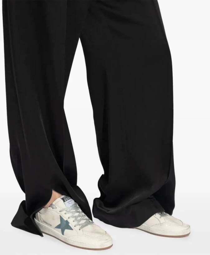 Golden Goose Low-Top Sneakers Ball Star Distressed Leather Sneakers in wit