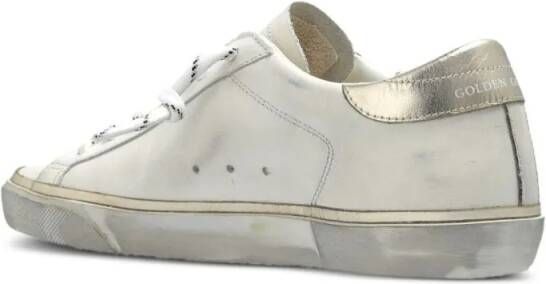 Golden Goose Low-Top Sneakers Classic Round Toe Sneakers With Branded Heel Count in wit
