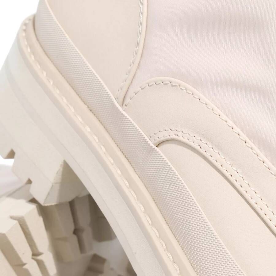 Guess Boots & laarzen Bada in crème