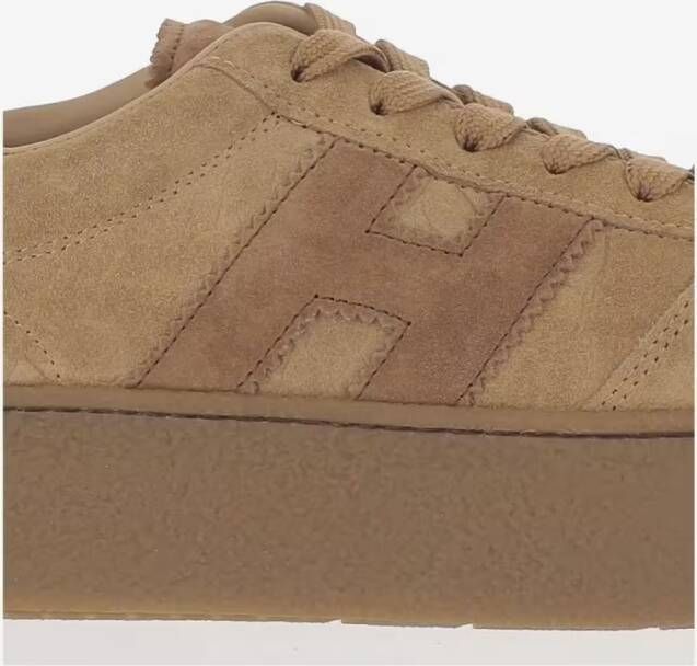 Hogan Low-Top Sneakers Cool Suede Lace-Up Sneakers in bruin