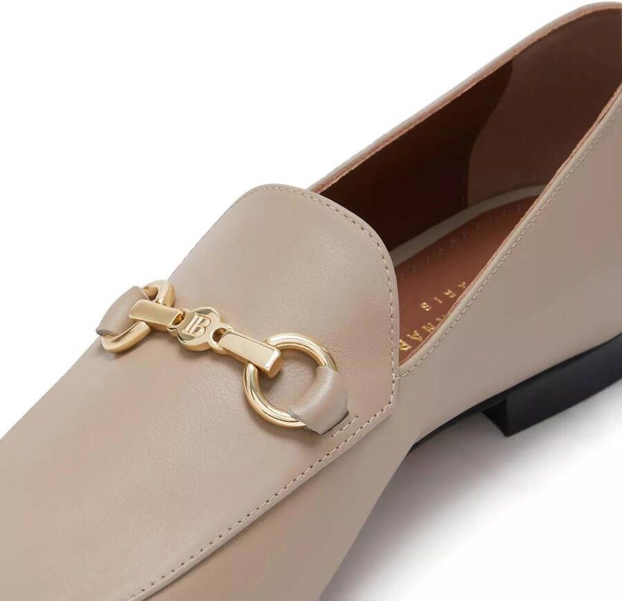 Isabel Bernard Loafers & ballerina schoenen Vendôme Fleur calfskin leather loafers in crème