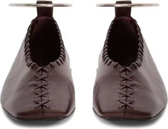 Jil Sander Mahogany Leather Ring Ballerina With Stitched Deta in zwart