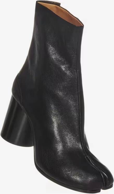 Maison Margiela Boots Black Vintage Leather Ankle Boots in zwart