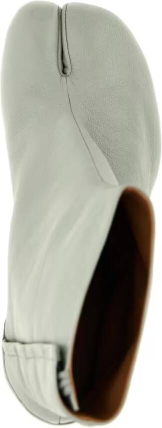 Maison Margiela Boots 'Tabi' Ankle Boots in wit