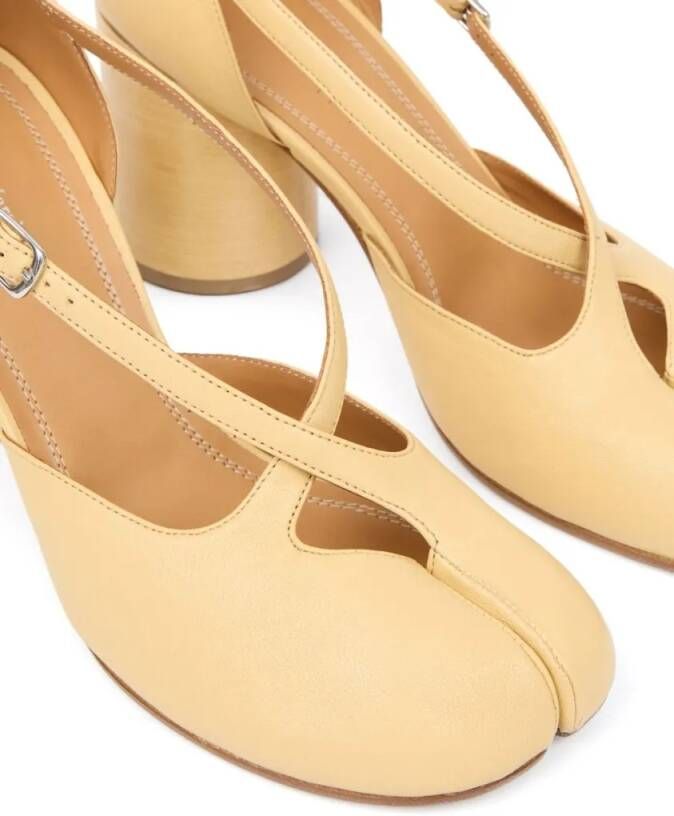 Maison Margiela Hoge hakken Light Beige Tabi Pumps in beige