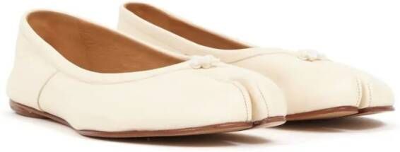 Maison Margiela Tabi Ballet Flat in beige