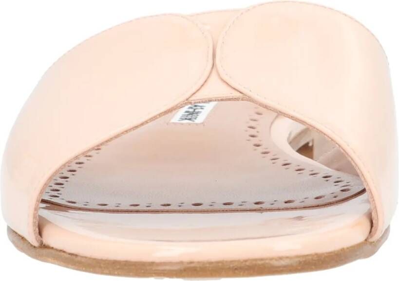 Manolo Blahnik Sandalen Houramu Flat Beige in beige