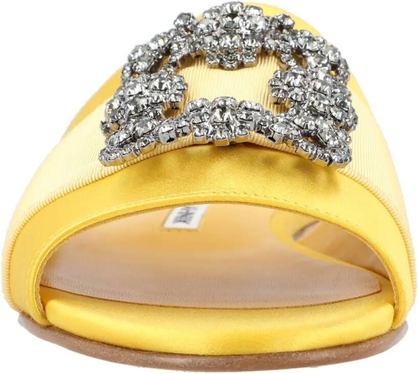 Manolo Blahnik Sandalen Martamod Flat Yellow in geel
