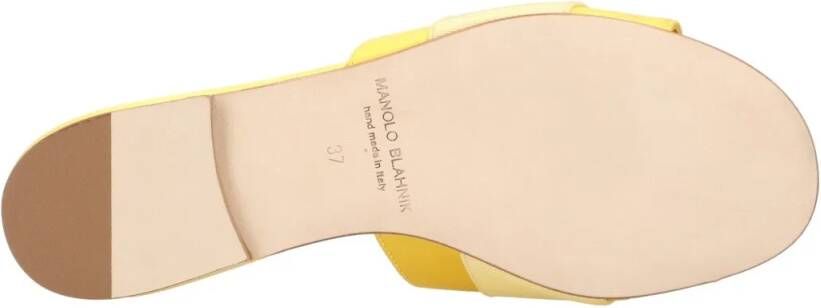 Manolo Blahnik Sandalen Martamod Flat Yellow in geel