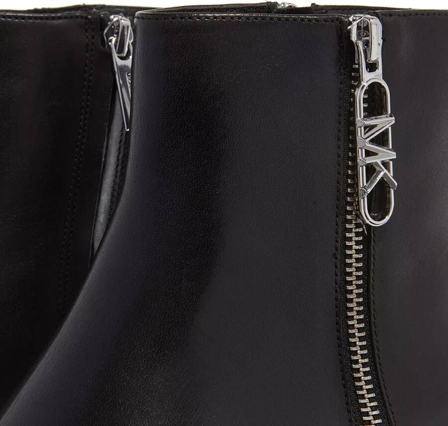 Michael Kors Boots & laarzen Regan Flat Bootie in zwart