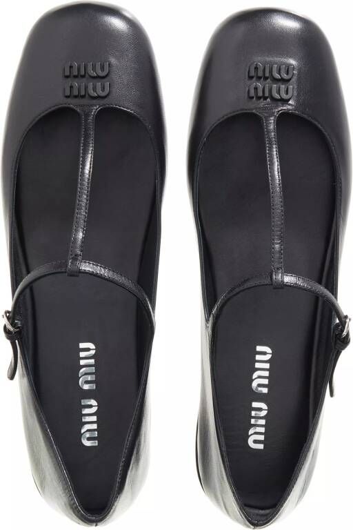 Miu Loafers & ballerina schoenen Flat Woman in zwart