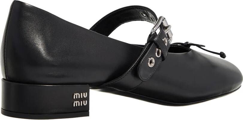 Miu Loafers Leather Mary Janes in zwart