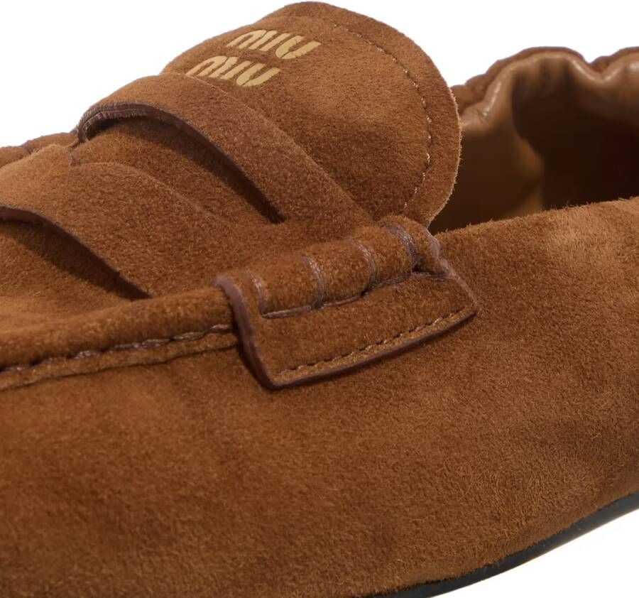 Miu Loafers Mocassini in bruin