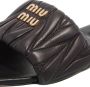 Miu Sandalen Matelasse Slides in zwart - Thumbnail 2