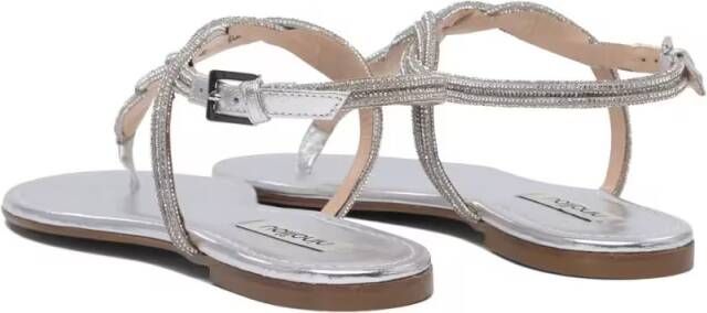 Ninalilou Sandalen Braided Leather Sandals With Silver Finish in rood